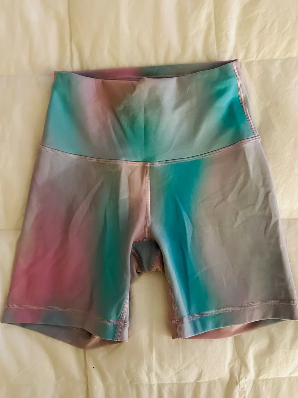Lululemon Wunder Train High-Rise 6” Short Pride (NEW W/O TAG)